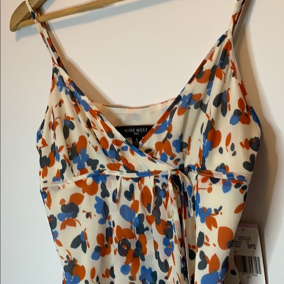 Nine West Top size 6 NWT - Picture 2 of 8